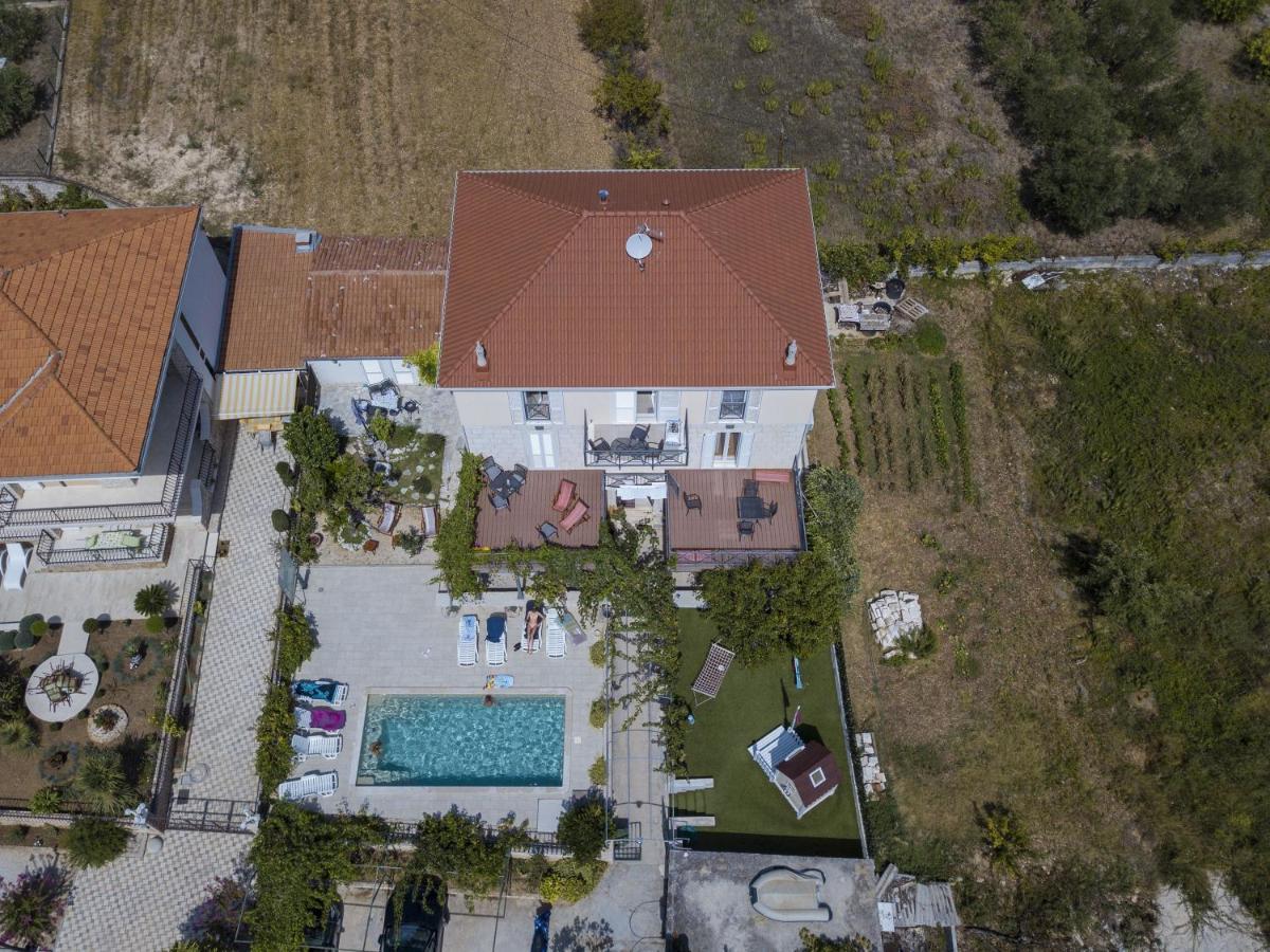 Apartments Gina Trogir Exterior foto